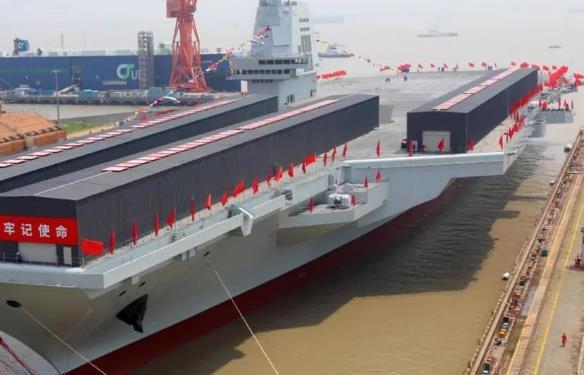 人民海軍迎來三航母時代！福建艦預計下半年進行海試