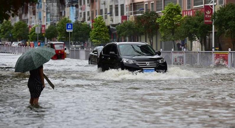 河南信陽光山縣狂風(fēng)暴雨致多人死亡消息全是假的！